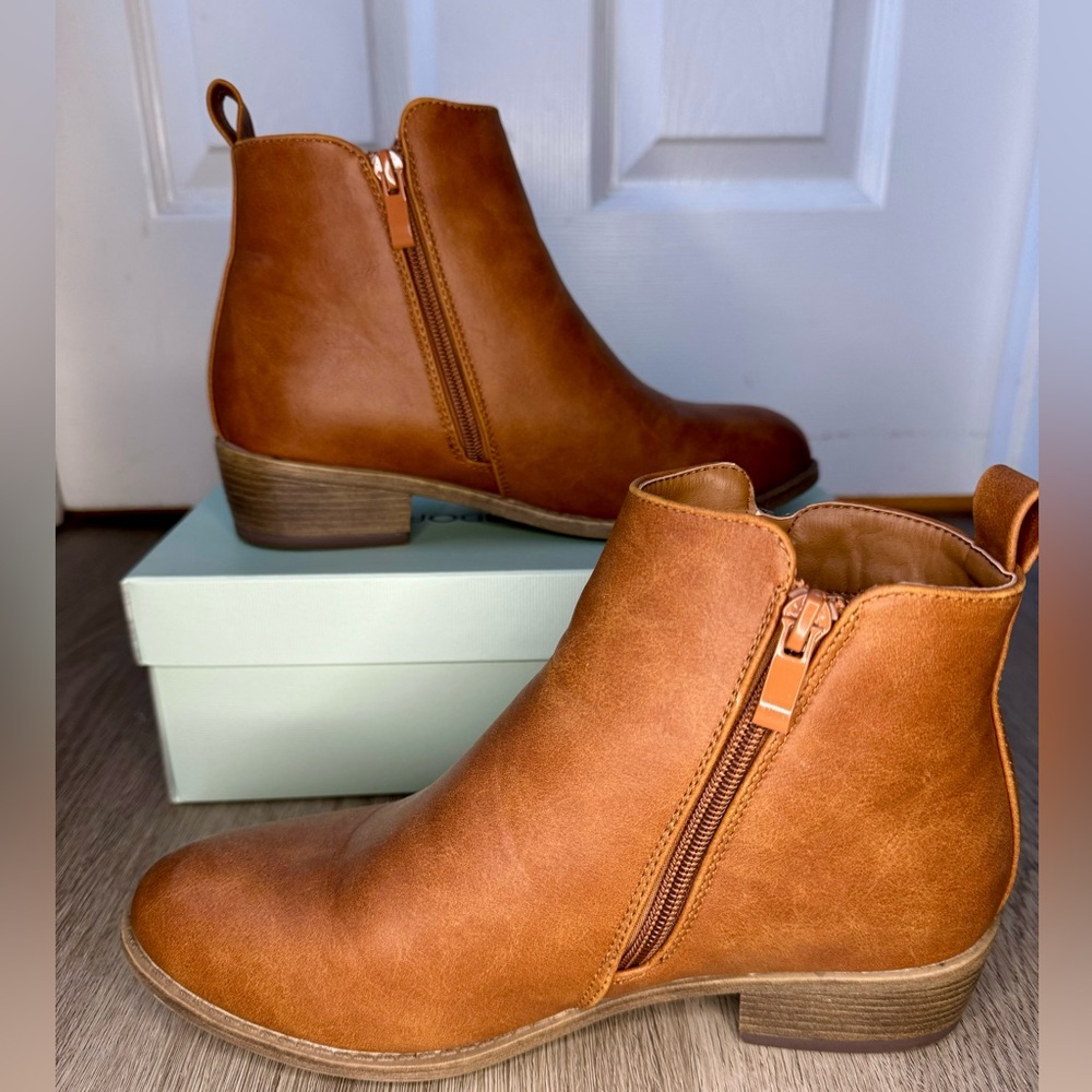 Brown 1/2 heeled booties